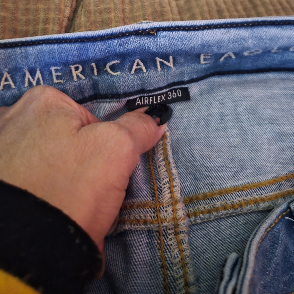 American Eagle Outfitters Light Blue Skinny Jeans